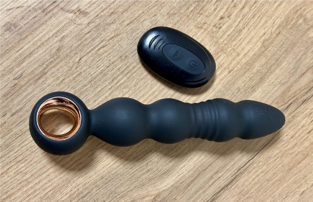cierny vibračný análny kolík basic x
